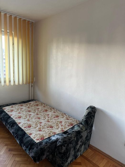 Închiriez apartament cu o camera
