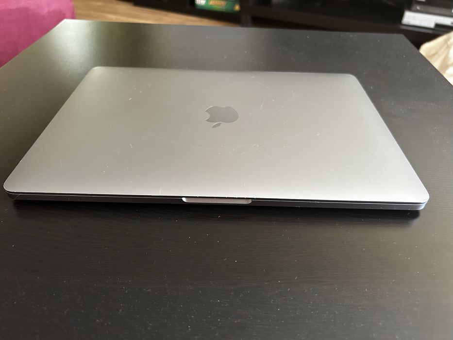 Macbook Pro A 1989 i5 16 GB RAM 500 GB SSD