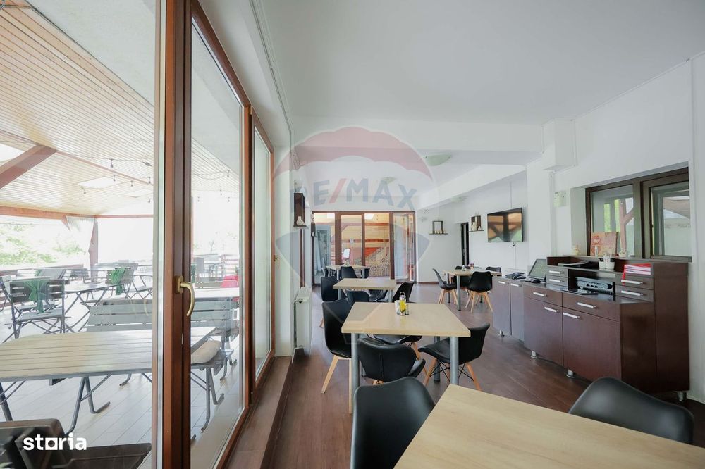 Pensiune cu 6 camere și restaurant de vânzare în Șuncuiuș