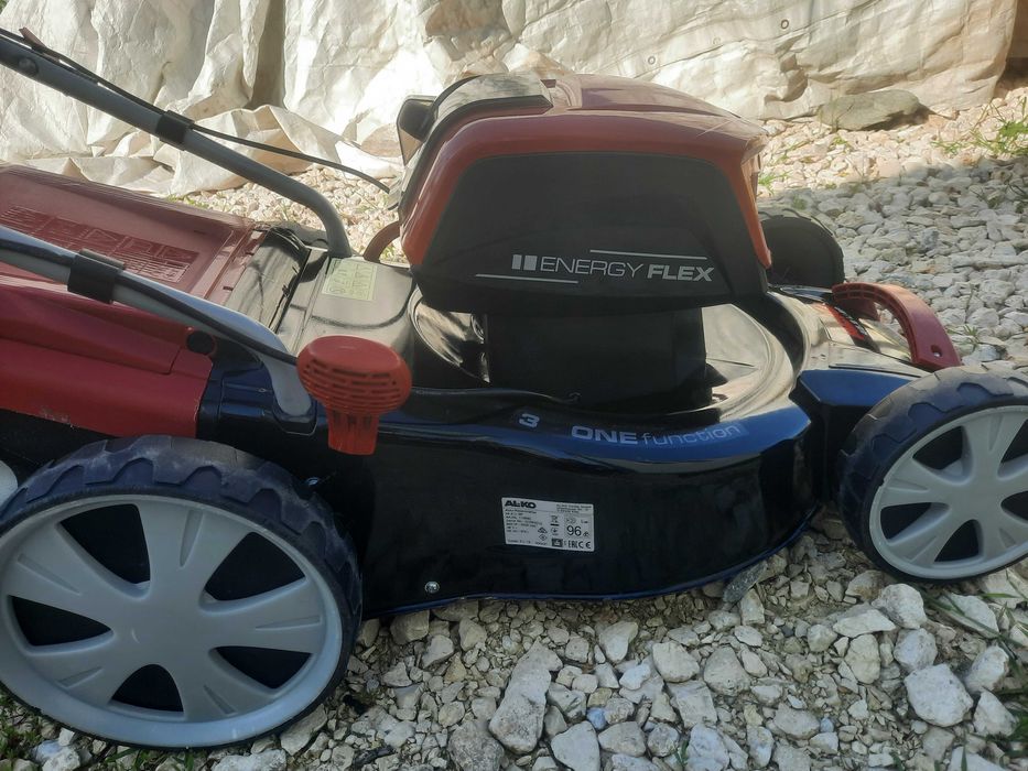 Акумулаторна косачка AL-KO Moweo 46.9Li SP EnergyFlex