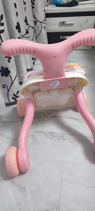 Antemergator / premergator cu masuta de activitati