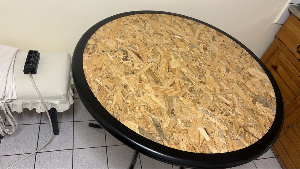 Спешно!!!Кръгла маса метална