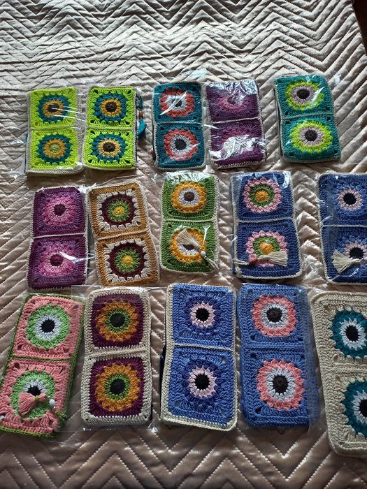 Ръчно плетени портмонета