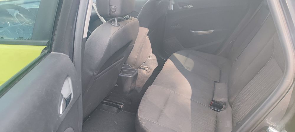 Opel Astra J 1.4 АГУ