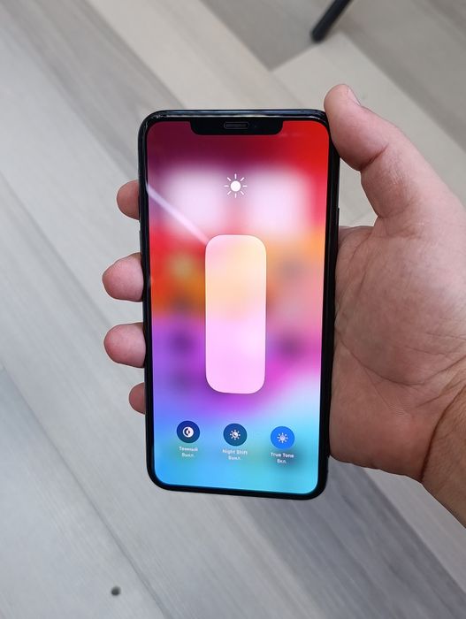 Iphone 11 Pro Max 100% ideal srochna sotladi