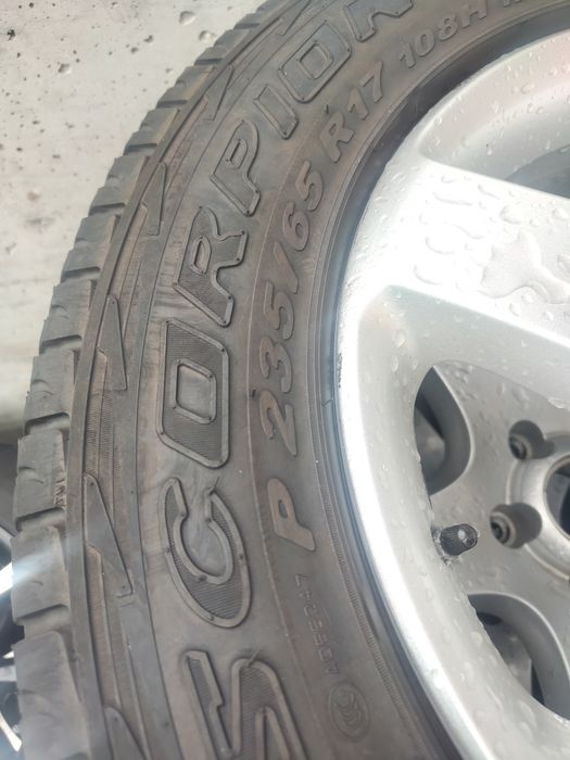 4 броя гуми Allterain Pirelli 235/65/17