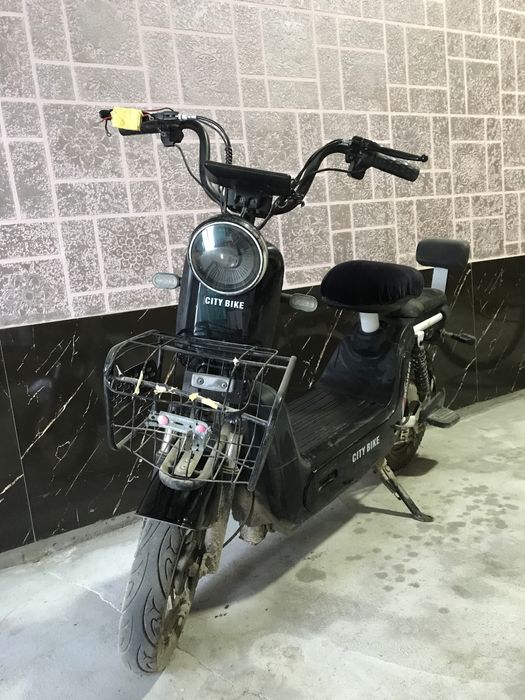 Скутер  сотилади