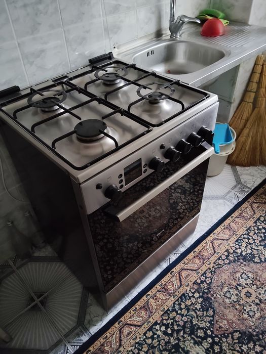 Vând aragaz perfect