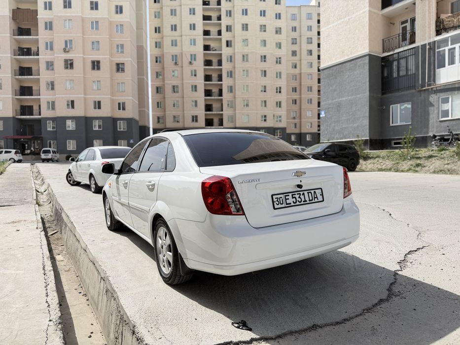 Chevrolet gentra sotiladi