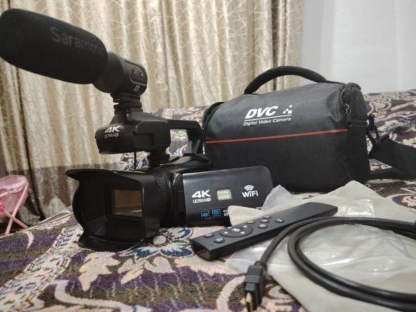 Видео камера saramonic