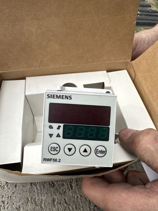 Siemens RWF 50.20A9 контроллер