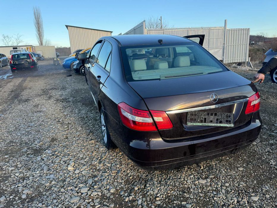 Dezmembram Mercedes W212 E200-E220 2009-2016