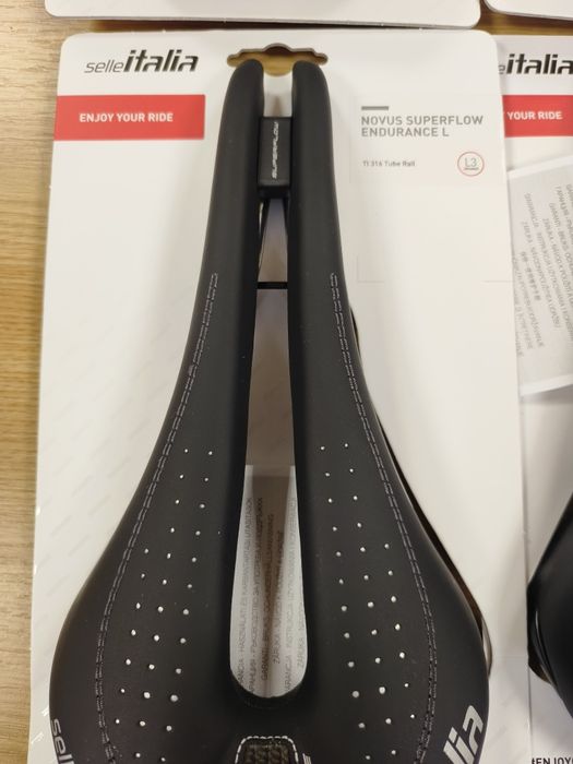 Седалки Селле Италия FLITE,NOVUS,SLR,X-BOW Магнезиеви,Титаниеви релси