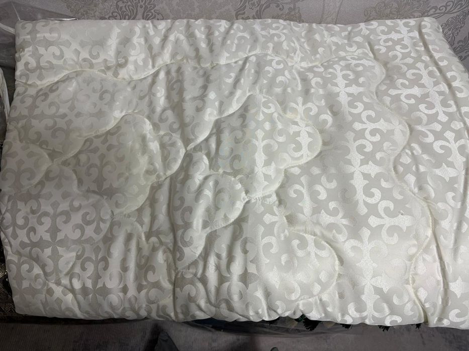 Корпе и подушки продам
