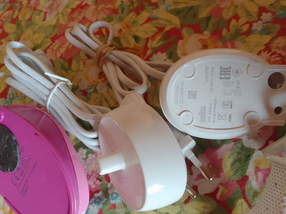 Încărcătoare periuțe electrice