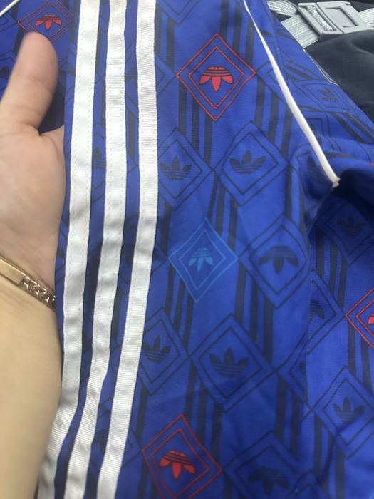 Спортивная кофточка adidas