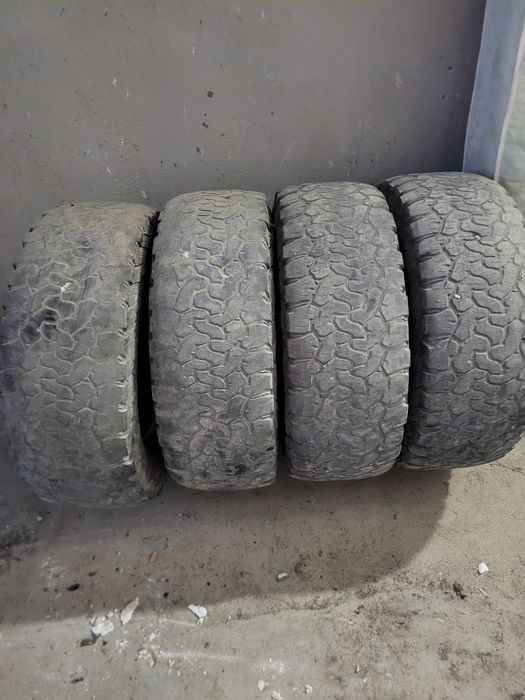 Продам шины б.у. 275/65/17 Bfgoodrich