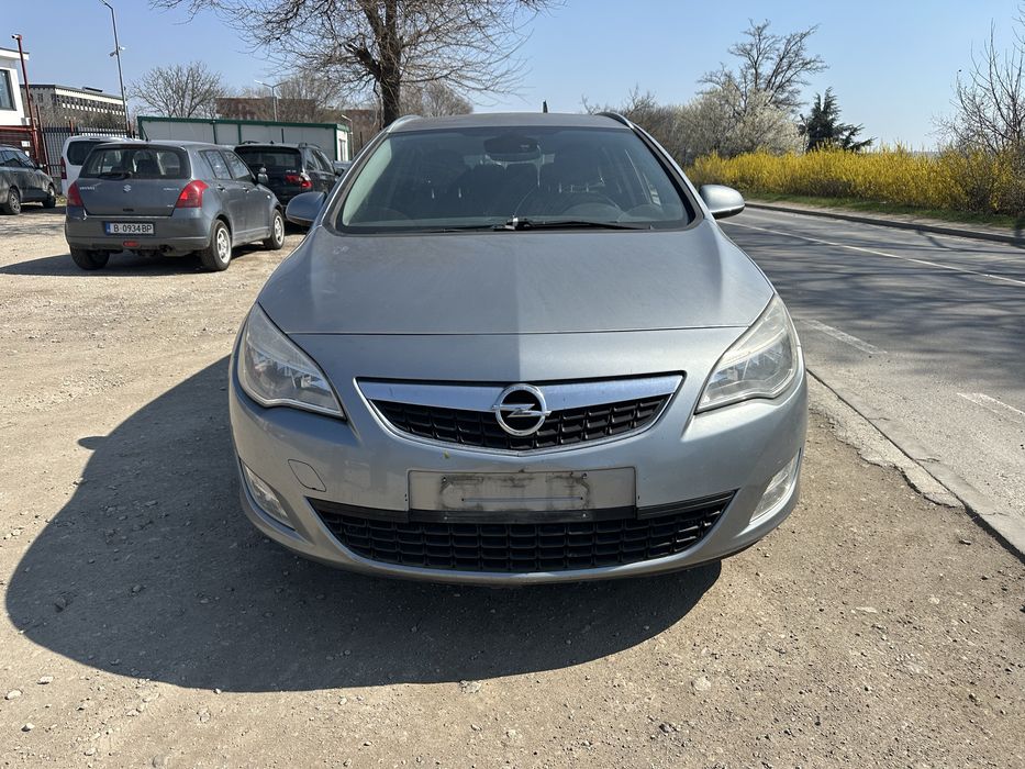 Opel Astra J 1.7cdti На Части!!!