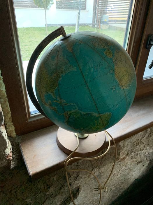 Стар Светещ Глобус