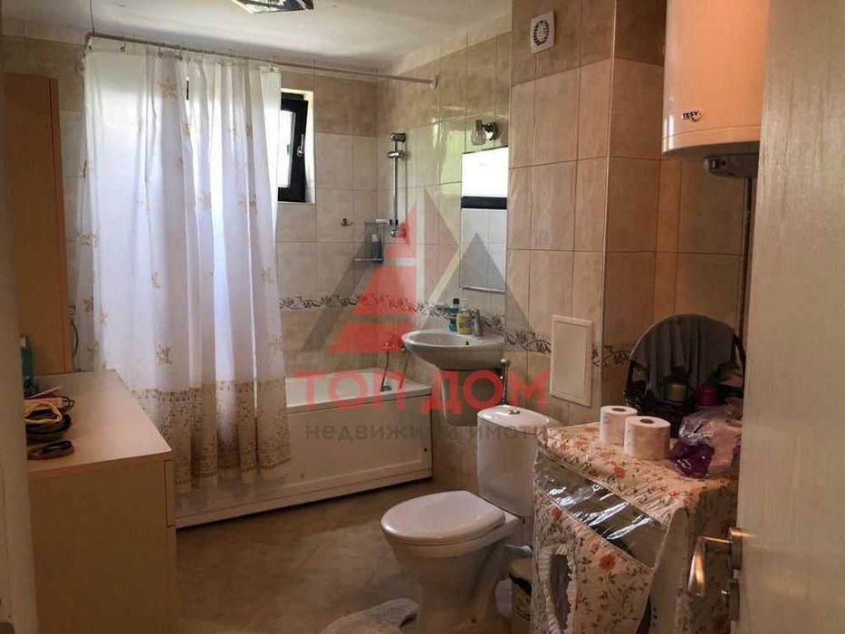 Дава се под наем Четиристаен апартамент в Варна, м-т Траката - 150 кв.м за 918 € - Снимка #11