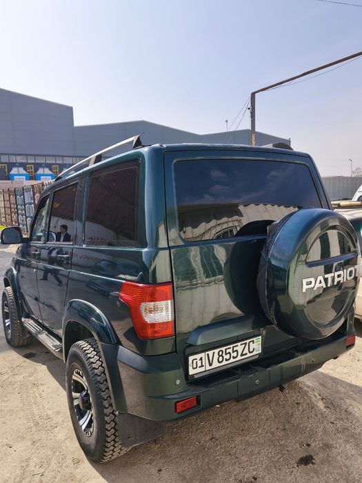 УАЗ патриот хорошем состоянии