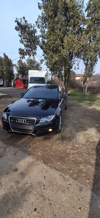 Audi a4 b8  143 cp