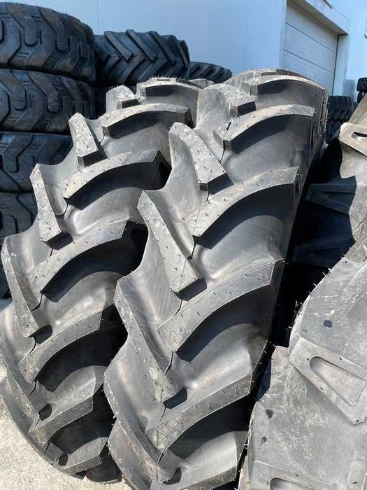 Cauciucuri noi 12.4-32 cu 8 pliuri cu livrare rapida marca BKT