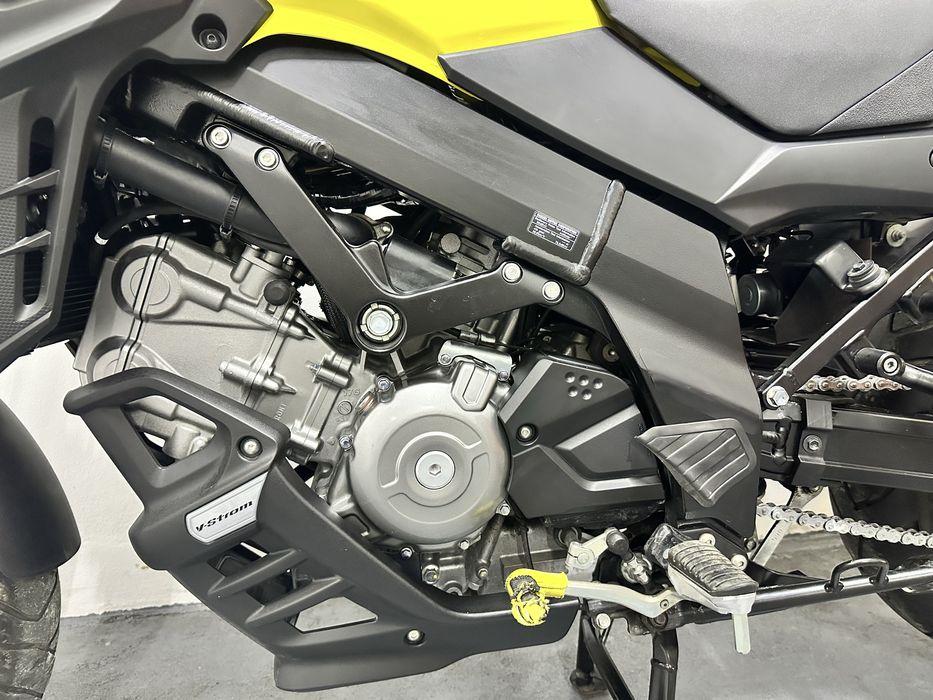 Suzuki V-strom 650. ABS.