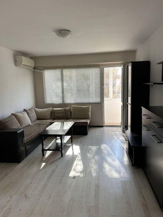 Дава се под наем Тристаен апартамент в Бургас, Братя Миладинови - 96 кв.м за 510 € - Снимка #2