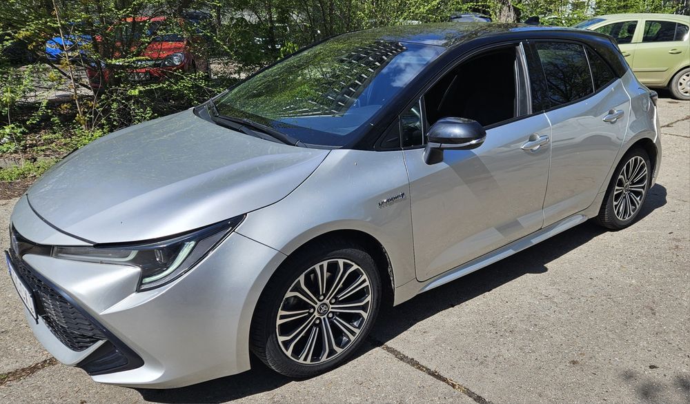 Masini hybrid , cutie automata pentru UBER , BOLT