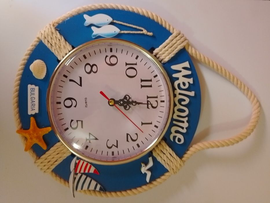 Стенен часовник-пояс