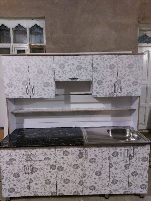 Mebel oshxona uchun 180 sm 150 sm moykasi bilan