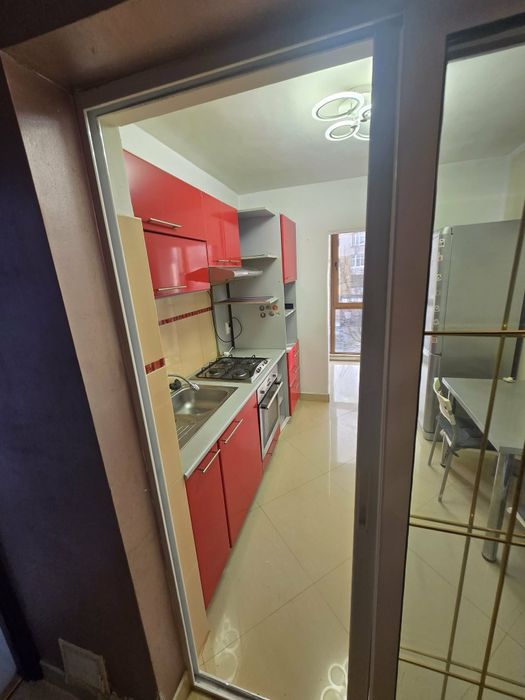 Închiriez apartament 2 camere