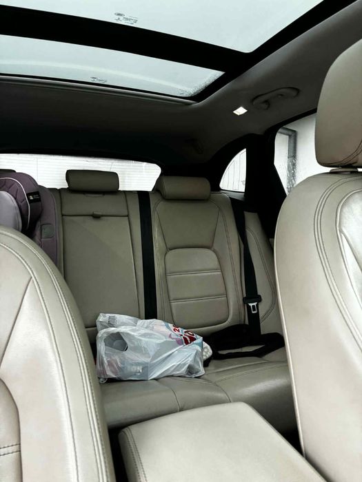 Jaguar F-PACE 2016г.