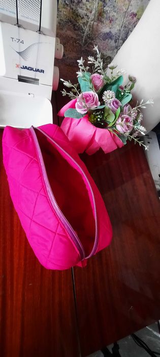 Косметичка дорожная