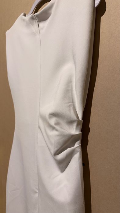 платье Zara новое