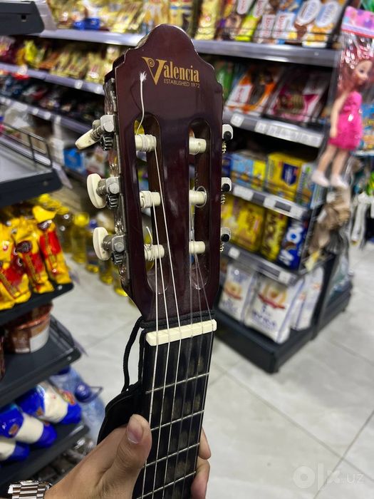 Valencia gitara elektronniy + BONUS