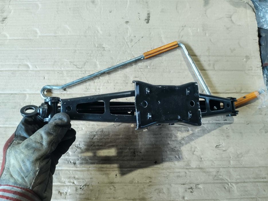 Авто Крик Авариен Крик SAAB 9-3