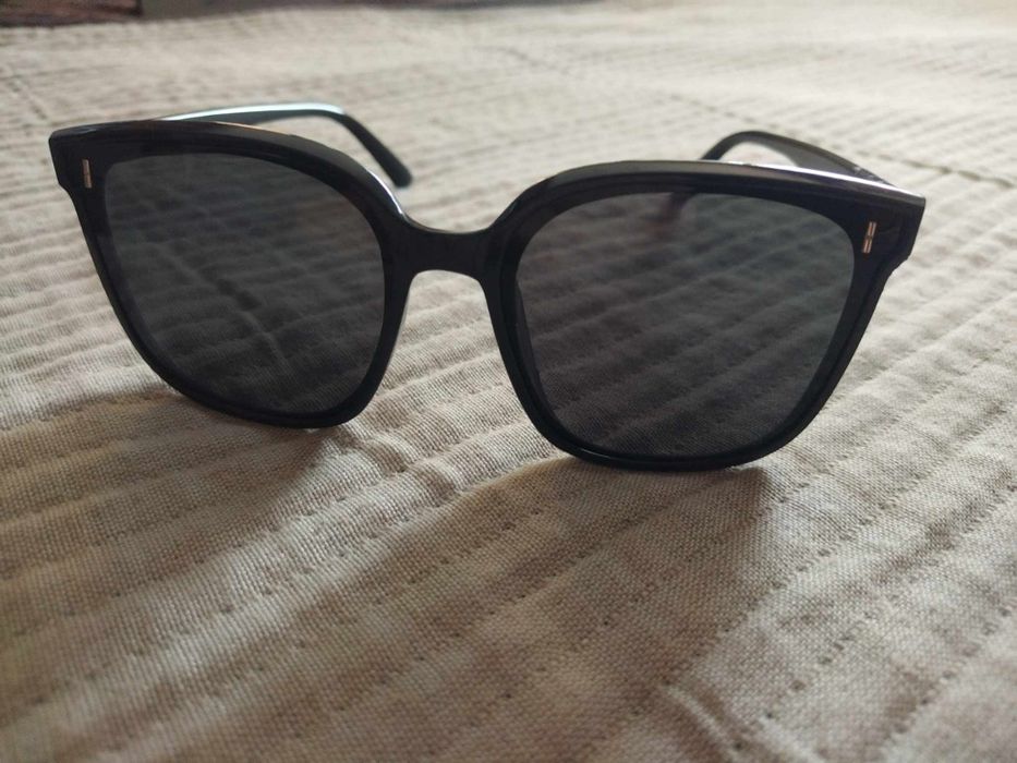 Модни слънчеви очила