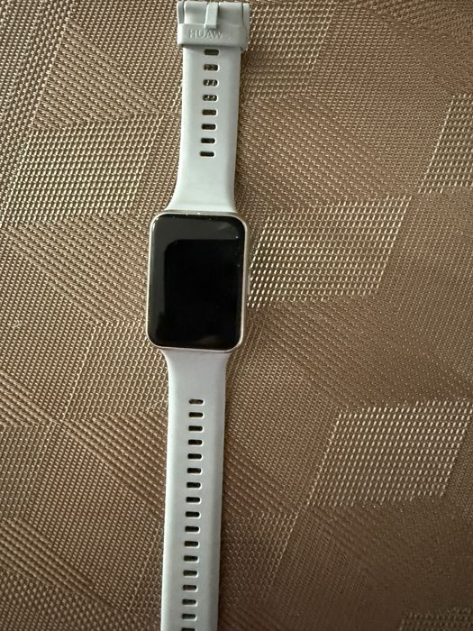 фитнес часы Huawei