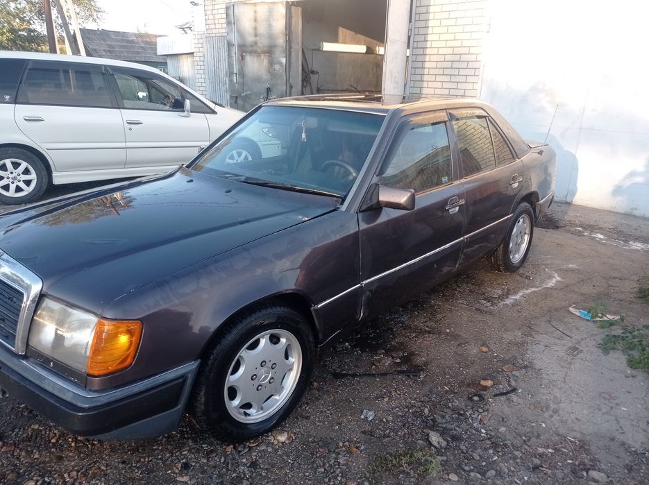 Продам Мерседес W124