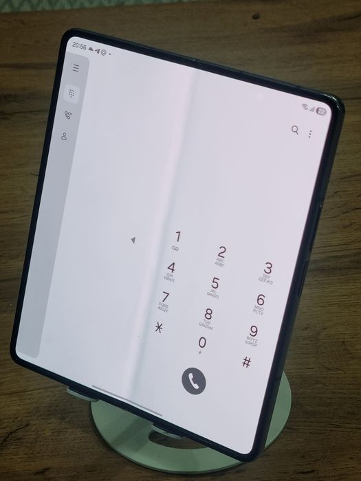 Продается Samsung Fold 4 в отличном состоянии