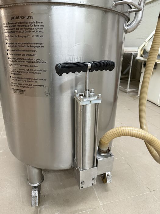 Instalatie de maia lichida