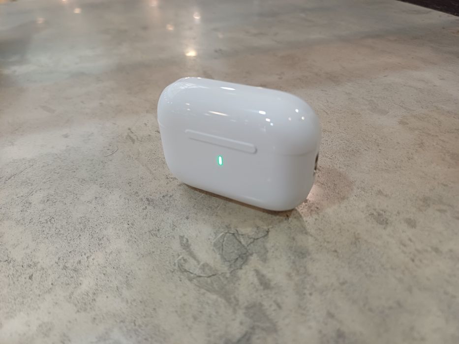 Чисто нови, безжични слушалки