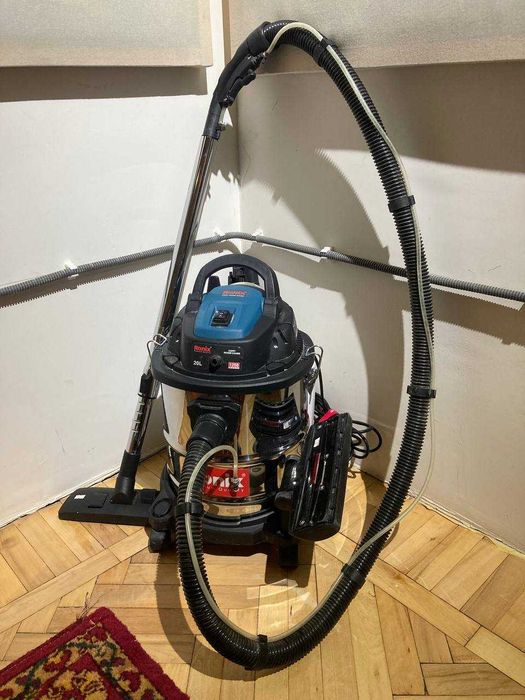 Пылесос Ronix 1250 с режимом мойки