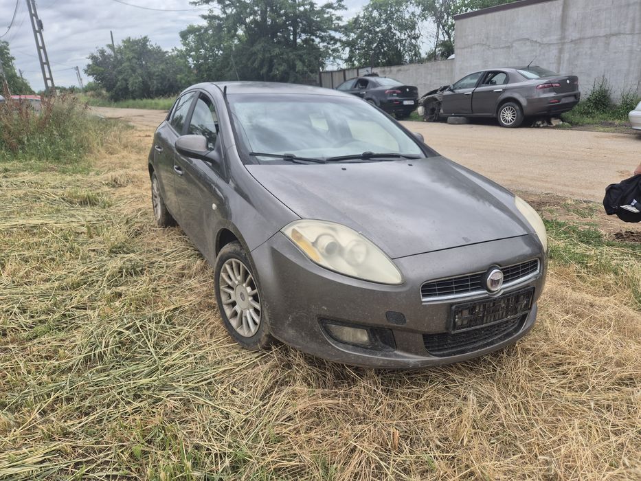 Dezmembrez Fiat Bravo 1.4 benzina , 1.9 jtd  2006 2010  .