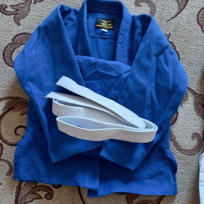 Детские одежда для спорта