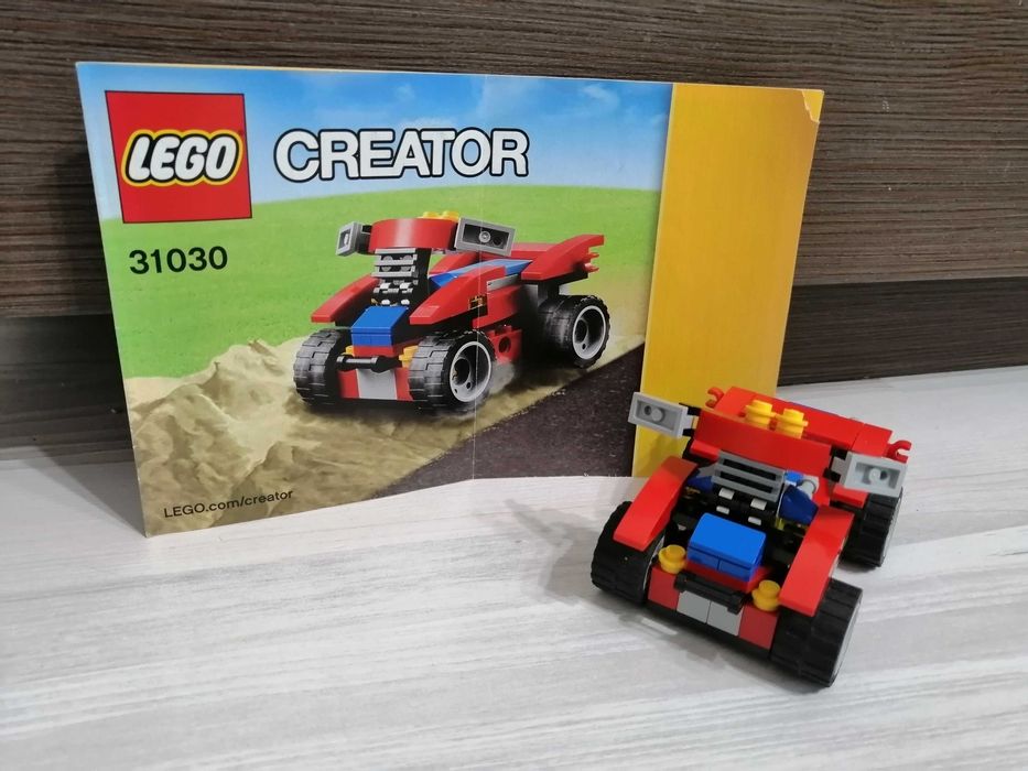 Pachet 2 seturi LEGO Creator: 31029 (3-in-1) + 31030