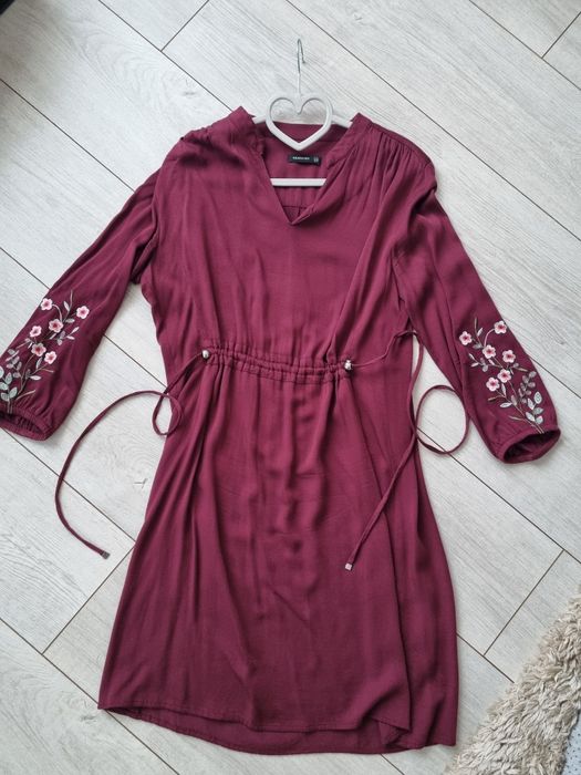 Rochie Reserved cu snur reglabil