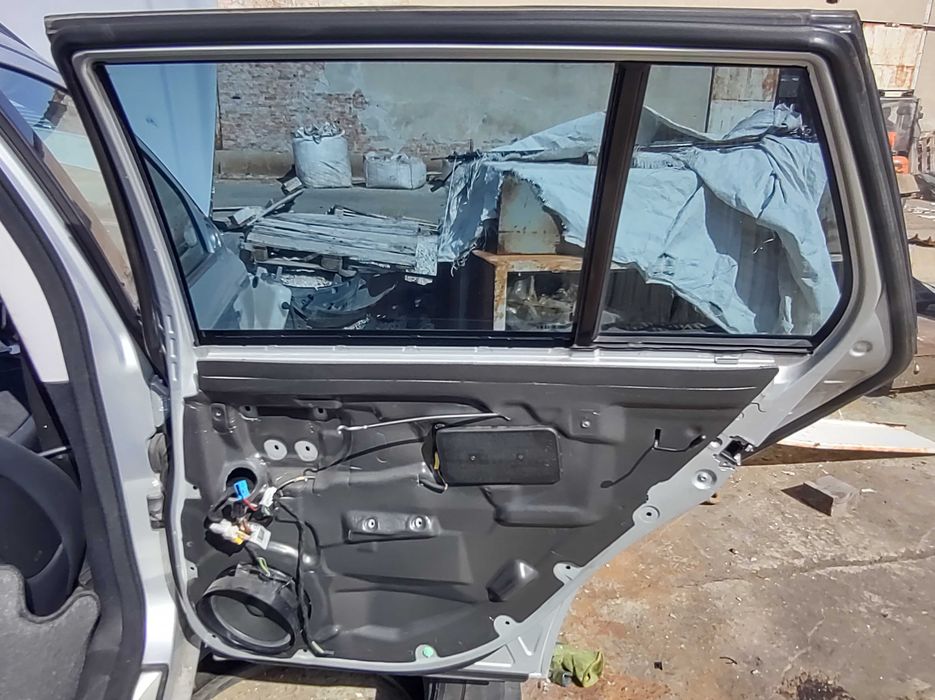 Предна Задна Врата MERCEDES E class W211 V6 4matic Tmodel